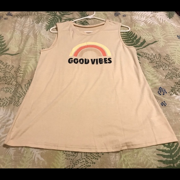 Good Vibes Sleeveless Top - Picture 2 of 3